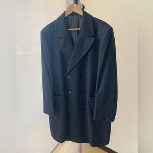 Brioni men's double-breasted 💯 wool, size L.